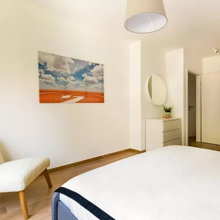 Luxurious 2br Family - Champel *